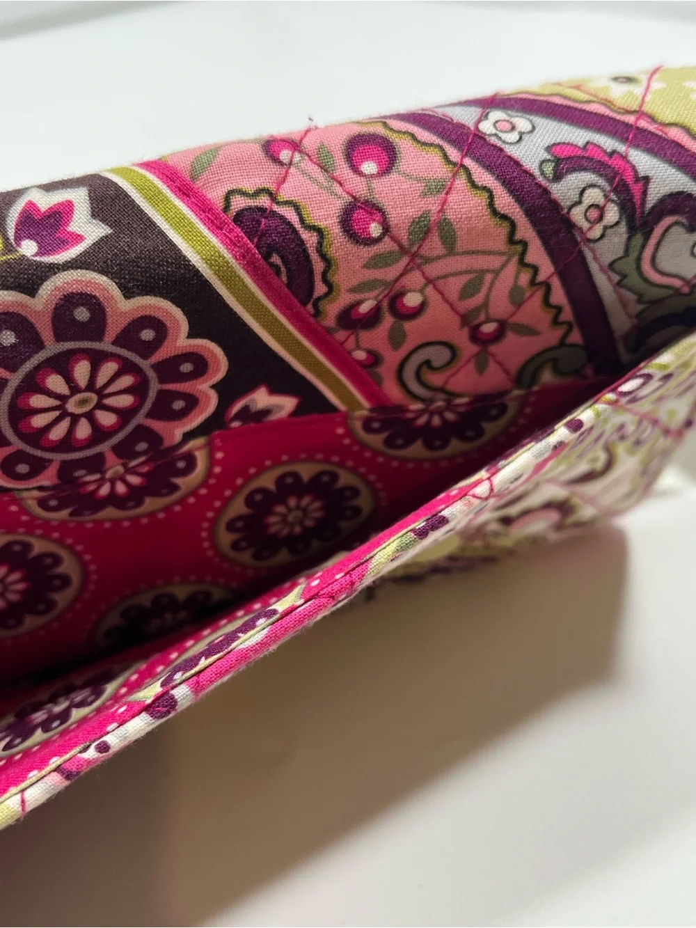 Vera Bradley "Very Berry Paisley" Travel Wallet - Picture 11 of 14